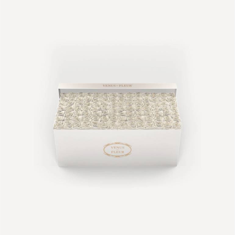 Really bid white Venus et Fleur gift box with white roses